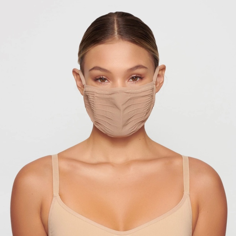 SKIMS FACE MASK IN CLAY